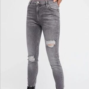 Free People Shark Bite skinny Jeans Grey